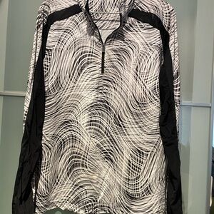 Black and White Patterned Pullover